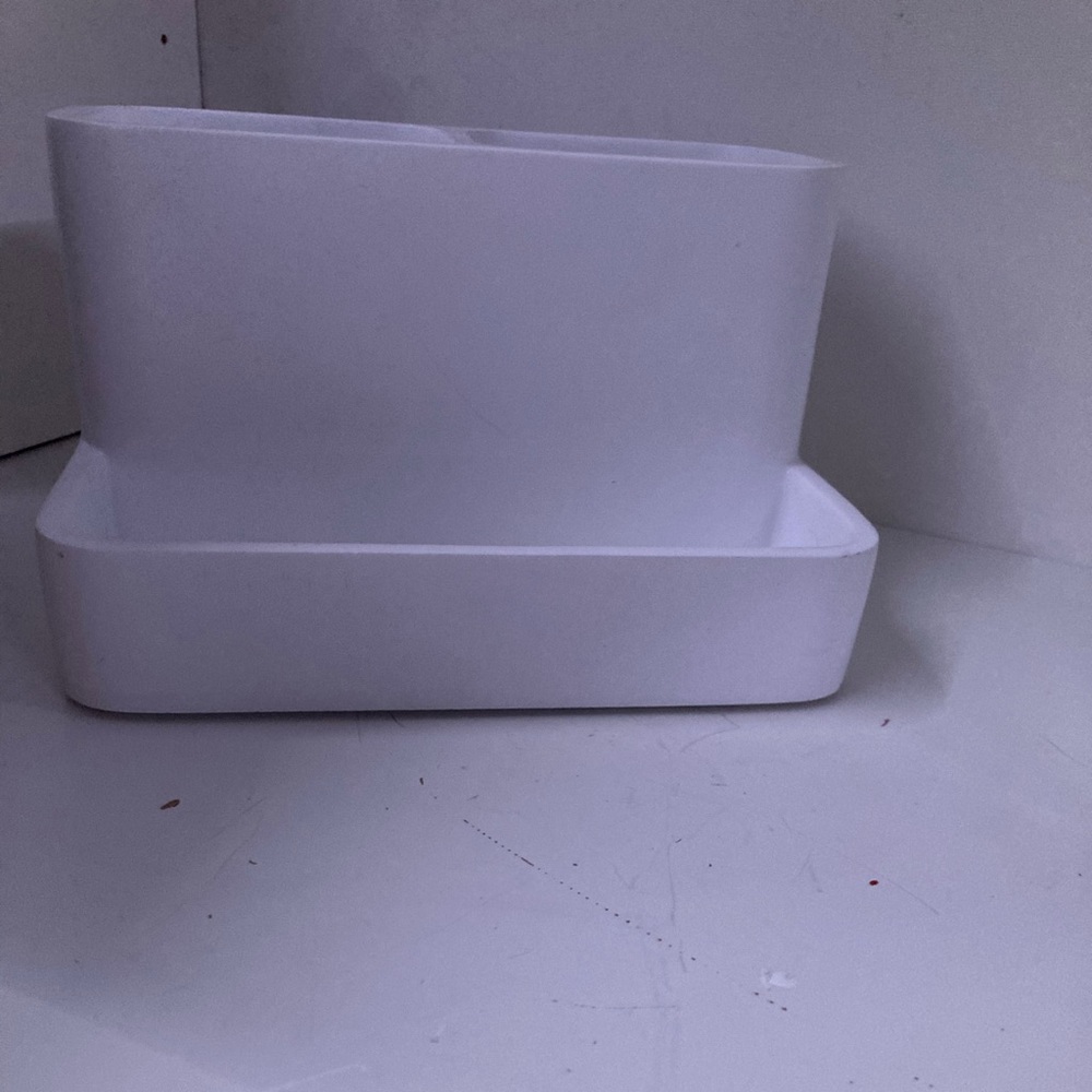 Pencil holder - Picture 2 of 2